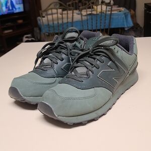New Balance 574 Military Green casual running sneakers size 11 1/2